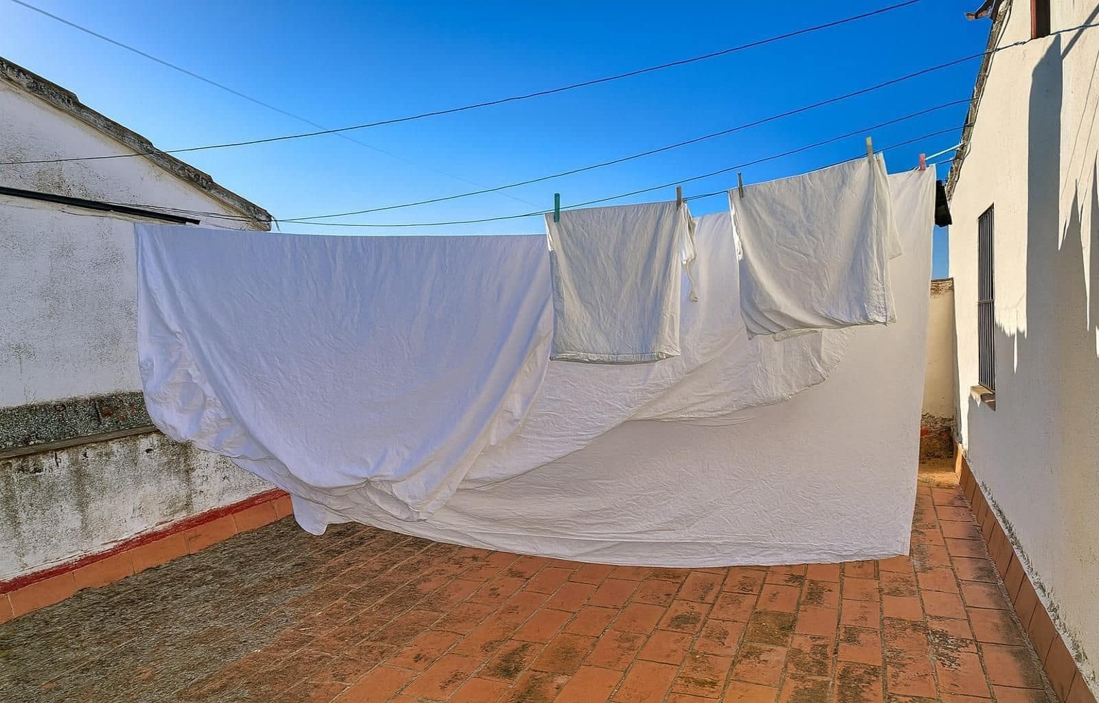 3 bedroom Flat for sale in Roses - € 185,000 (Ref: 9435178)