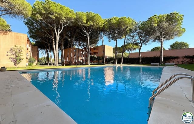 Lejlighed til salg i Pals med swimmingpool garage - € 119.000 (Ref: 9435179)