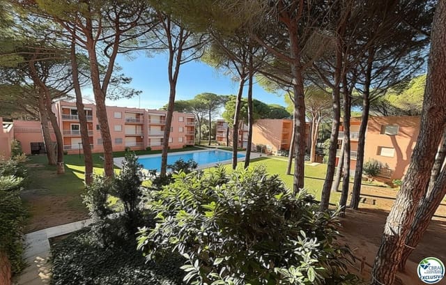 Lejlighed til salg i Pals med swimmingpool garage - € 119.000 (Ref: 9435179)