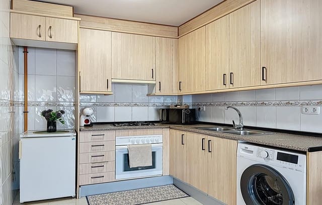 2 sypialnia Mieszkanie na sprzedaż w Roses - 185 000 € (Ref: 9435180)