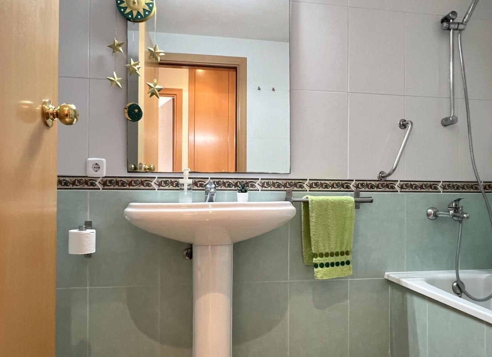 3 soveværelse Lejlighed til salg i Sant Pere Pescador med garage - € 215.000 (Ref: 9436371)