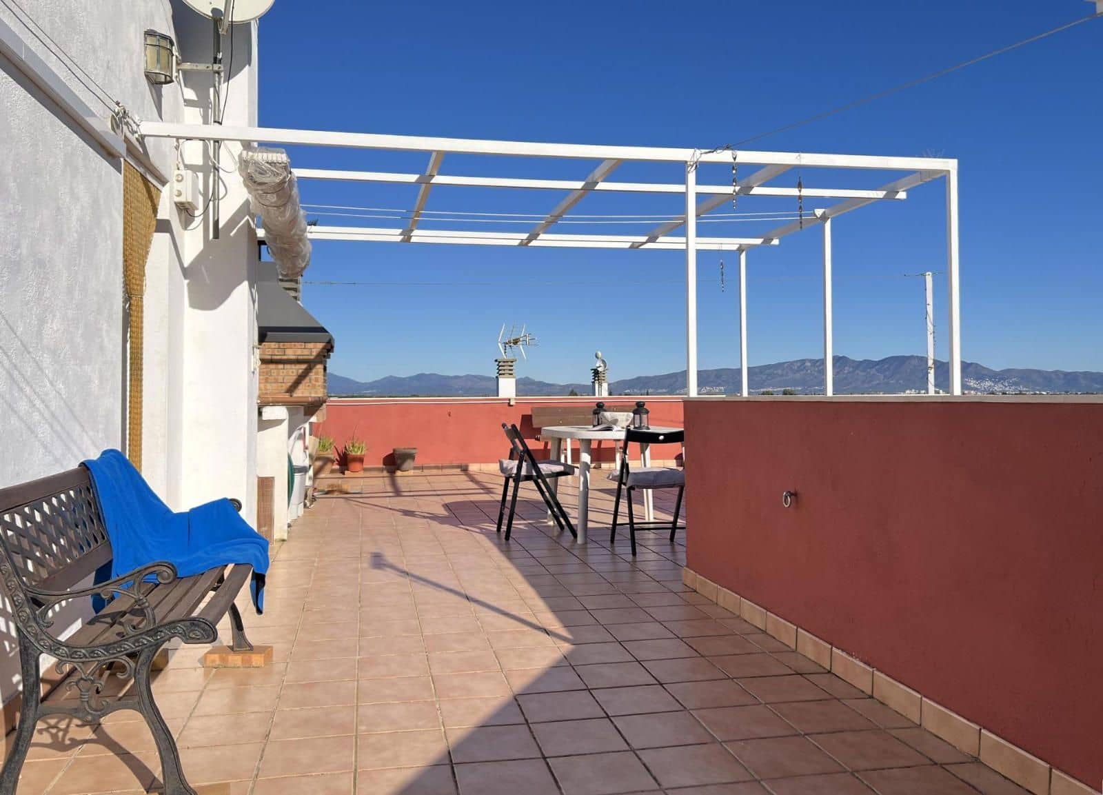 3 soveværelse Lejlighed til salg i Sant Pere Pescador med garage - € 215.000 (Ref: 9436371)