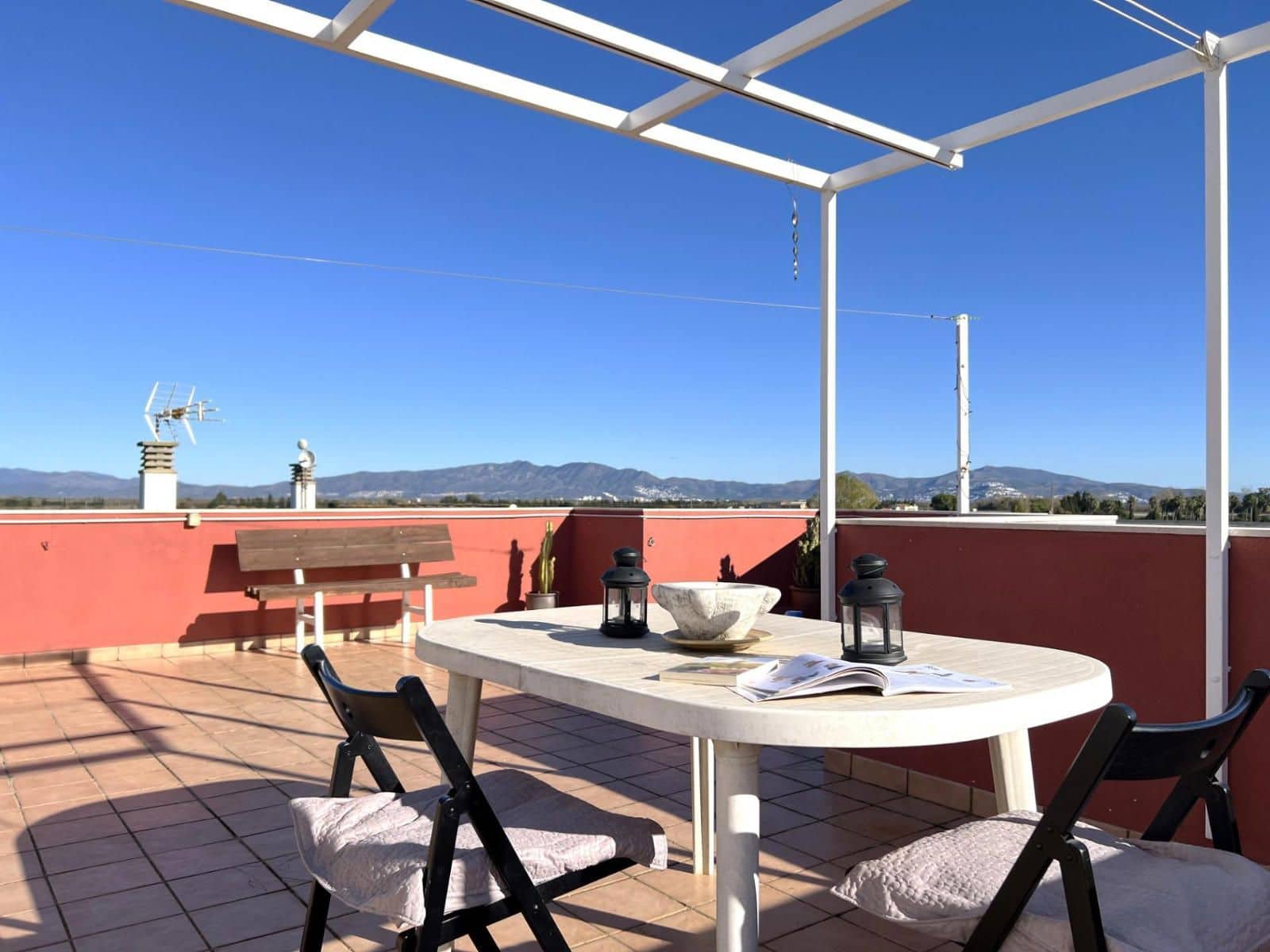 3 soveværelse Lejlighed til salg i Sant Pere Pescador med garage - € 215.000 (Ref: 9436371)