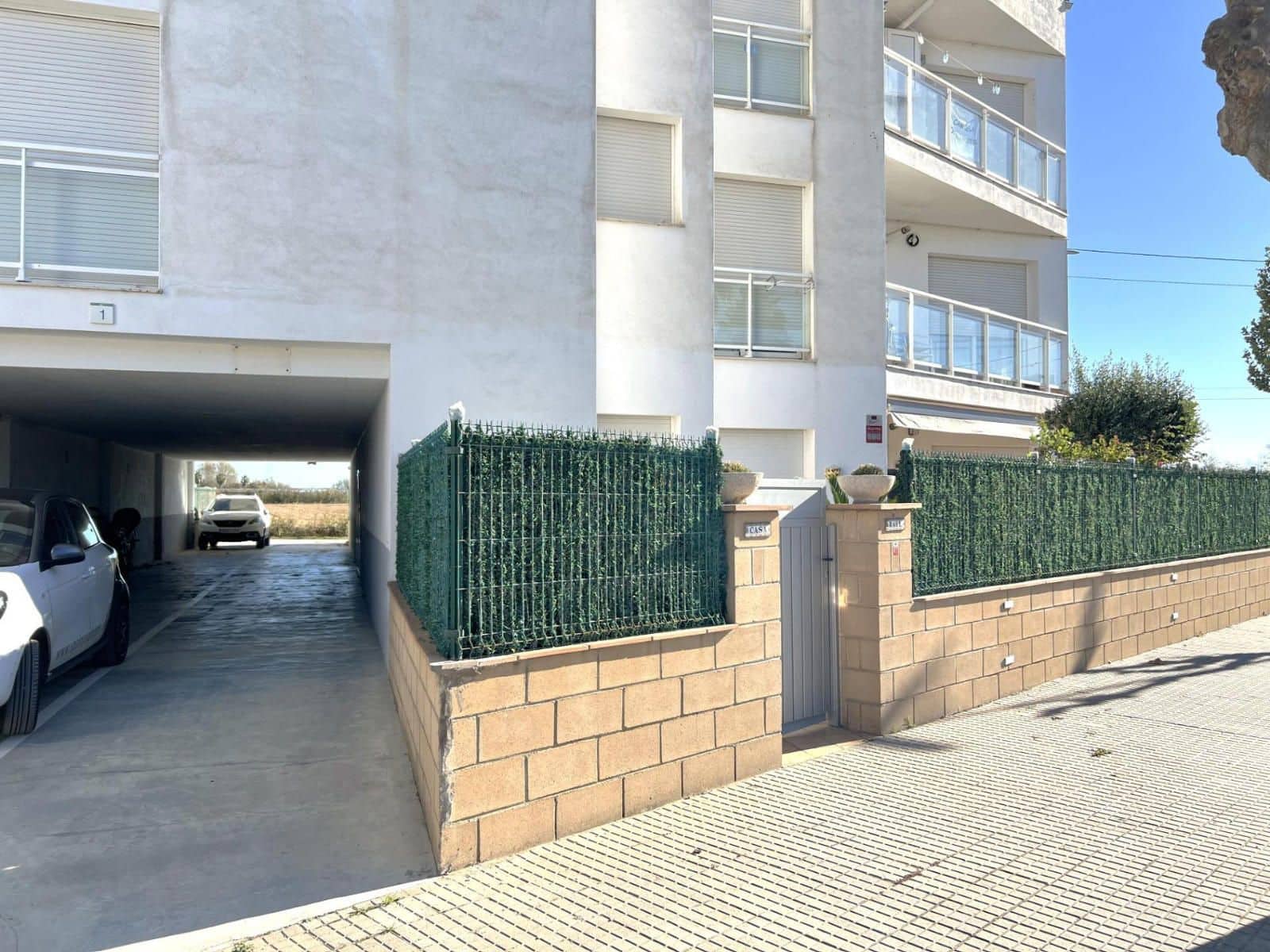 3 soveværelse Lejlighed til salg i Sant Pere Pescador med garage - € 215.000 (Ref: 9436371)