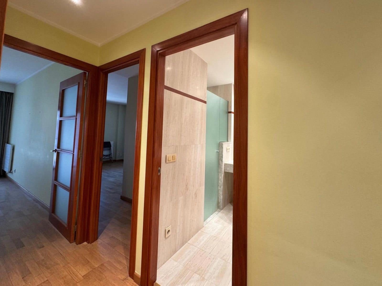 Piso de 3 habitaciones en Figueres en venta - 295.000 € (Ref: 9436372)