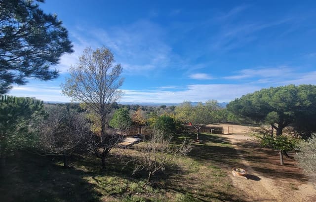 Tomt till salu i Peralada - 320 000 € (Ref: 9449564)