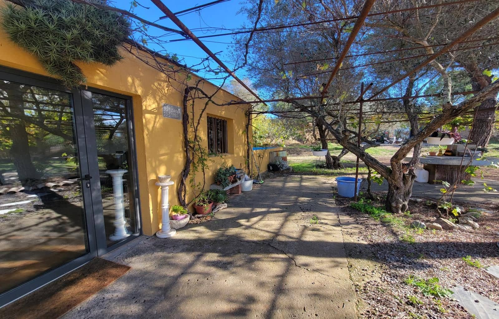 Tomt till salu i Peralada - 320 000 € (Ref: 9449564)