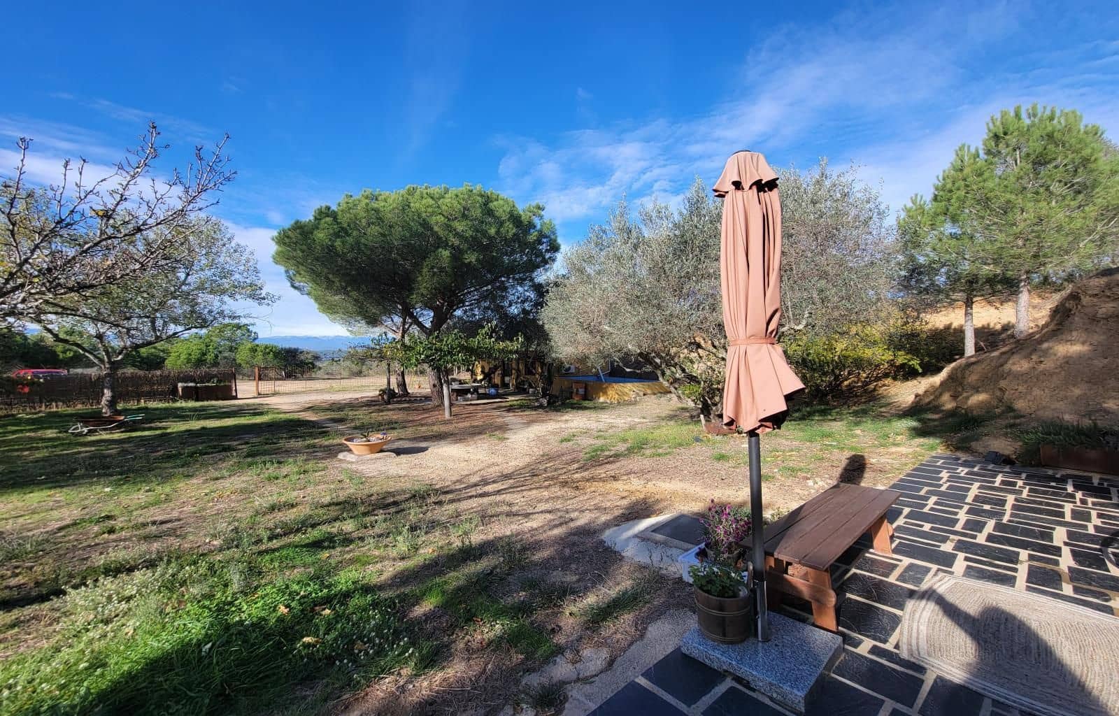 Tomt till salu i Peralada - 320 000 € (Ref: 9449564)