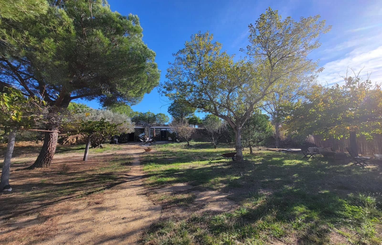 Tomt till salu i Peralada - 320 000 € (Ref: 9449564)