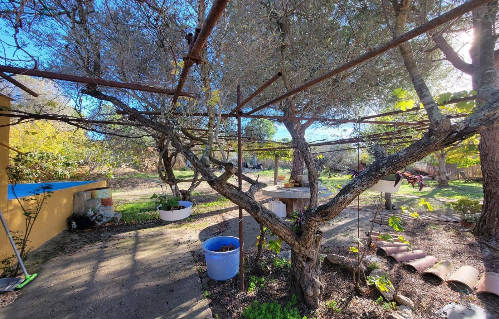 Tomt till salu i Peralada - 320 000 € (Ref: 9449564)