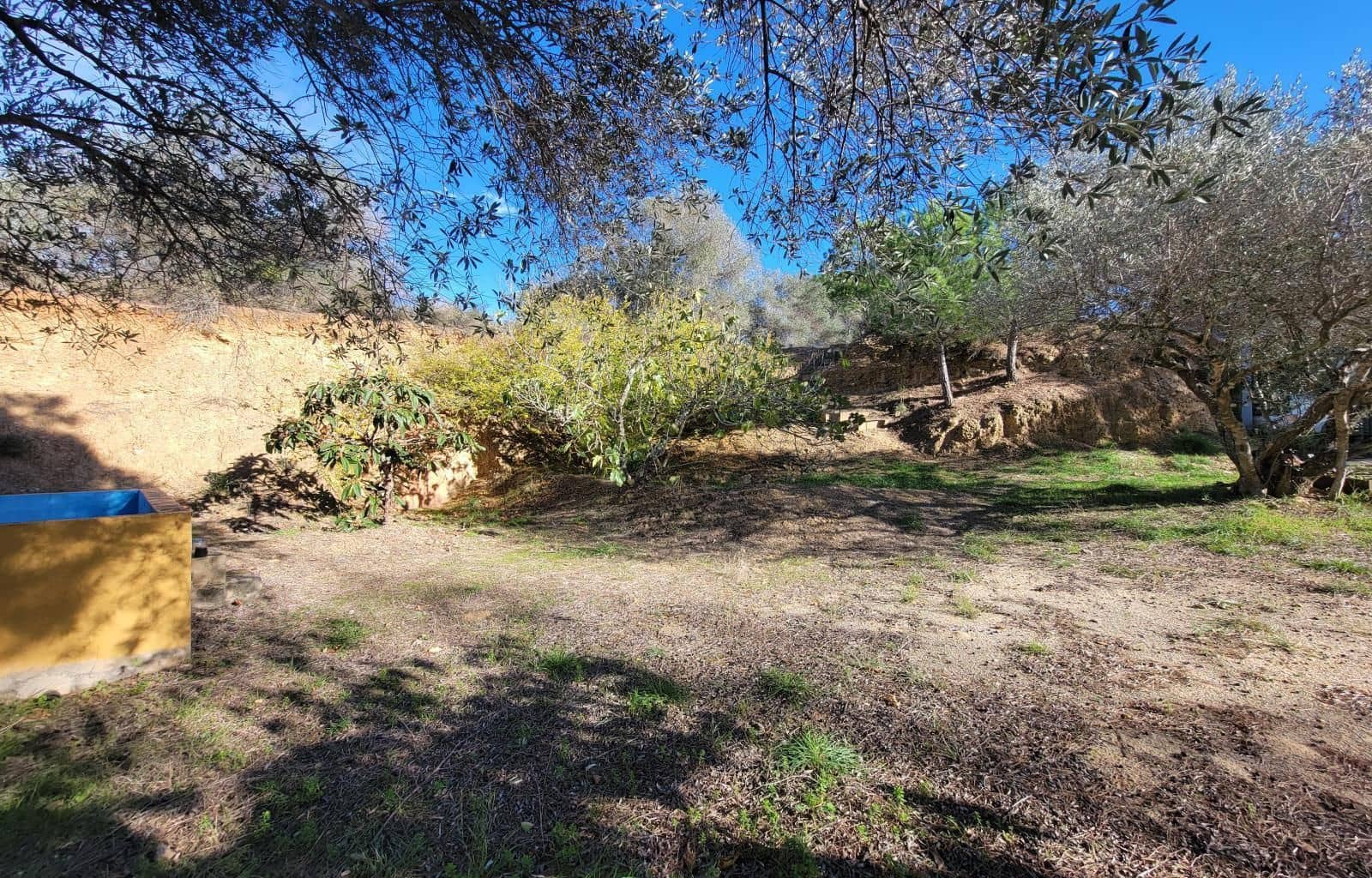Tomt till salu i Peralada - 320 000 € (Ref: 9449564)