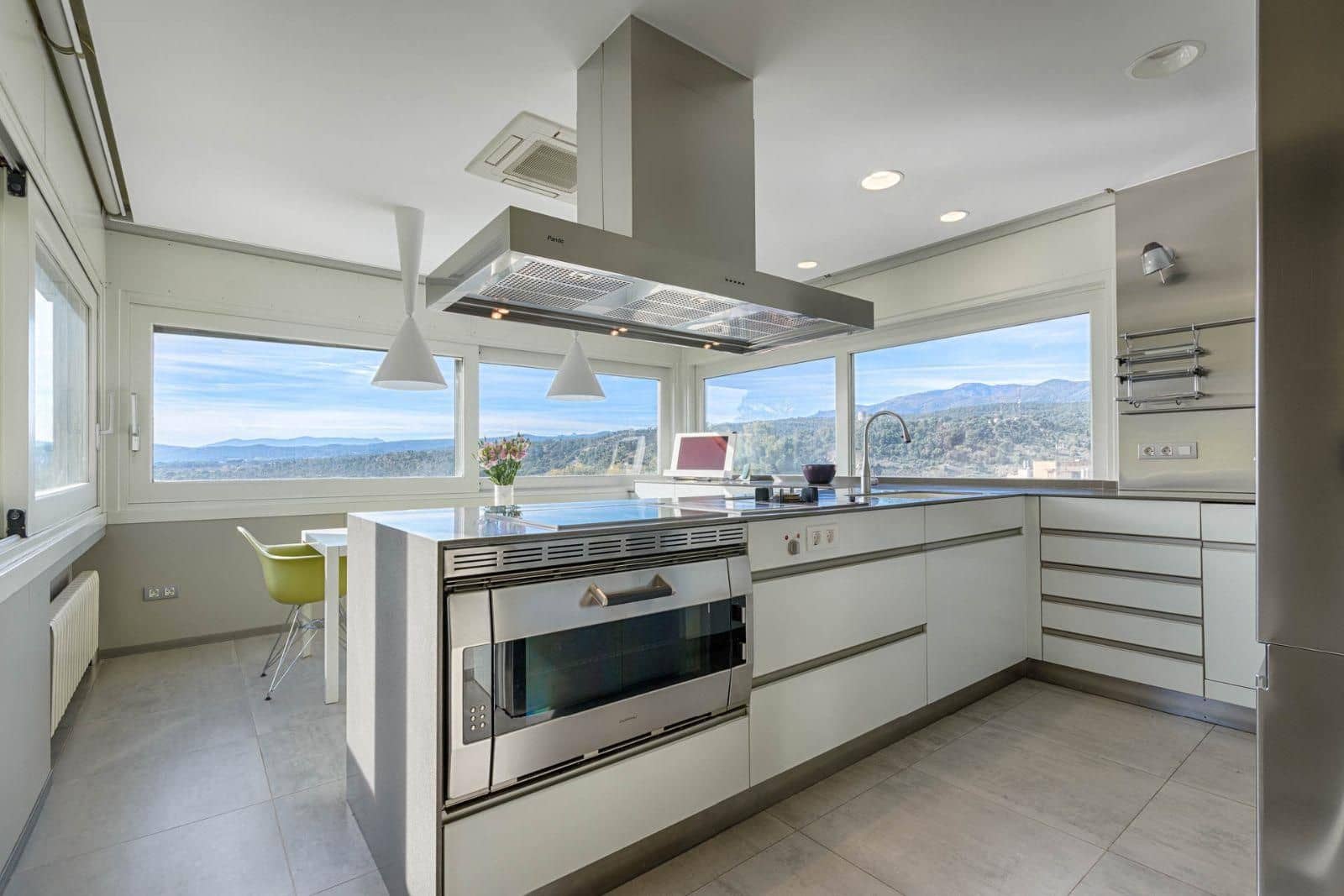 5 chambre Villa/Maison à vendre à La Jonquera avec piscine garage - 890 000 € (Ref: 9452425)