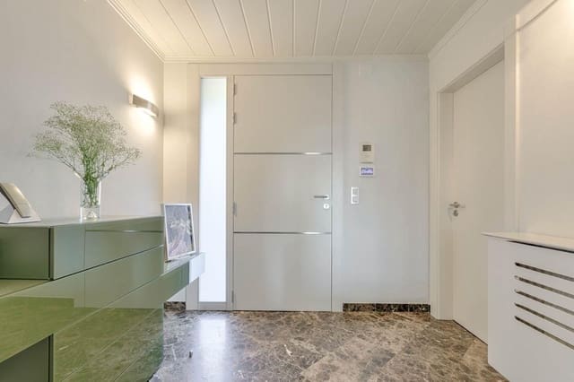 5 bedroom Villa for sale in La Jonquera with pool garage - € 890,000 (Ref: 9452425)