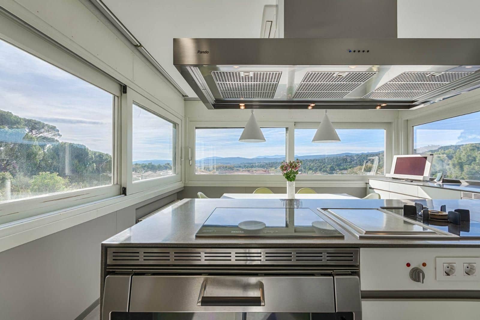 5 chambre Villa/Maison à vendre à La Jonquera avec piscine garage - 890 000 € (Ref: 9452425)