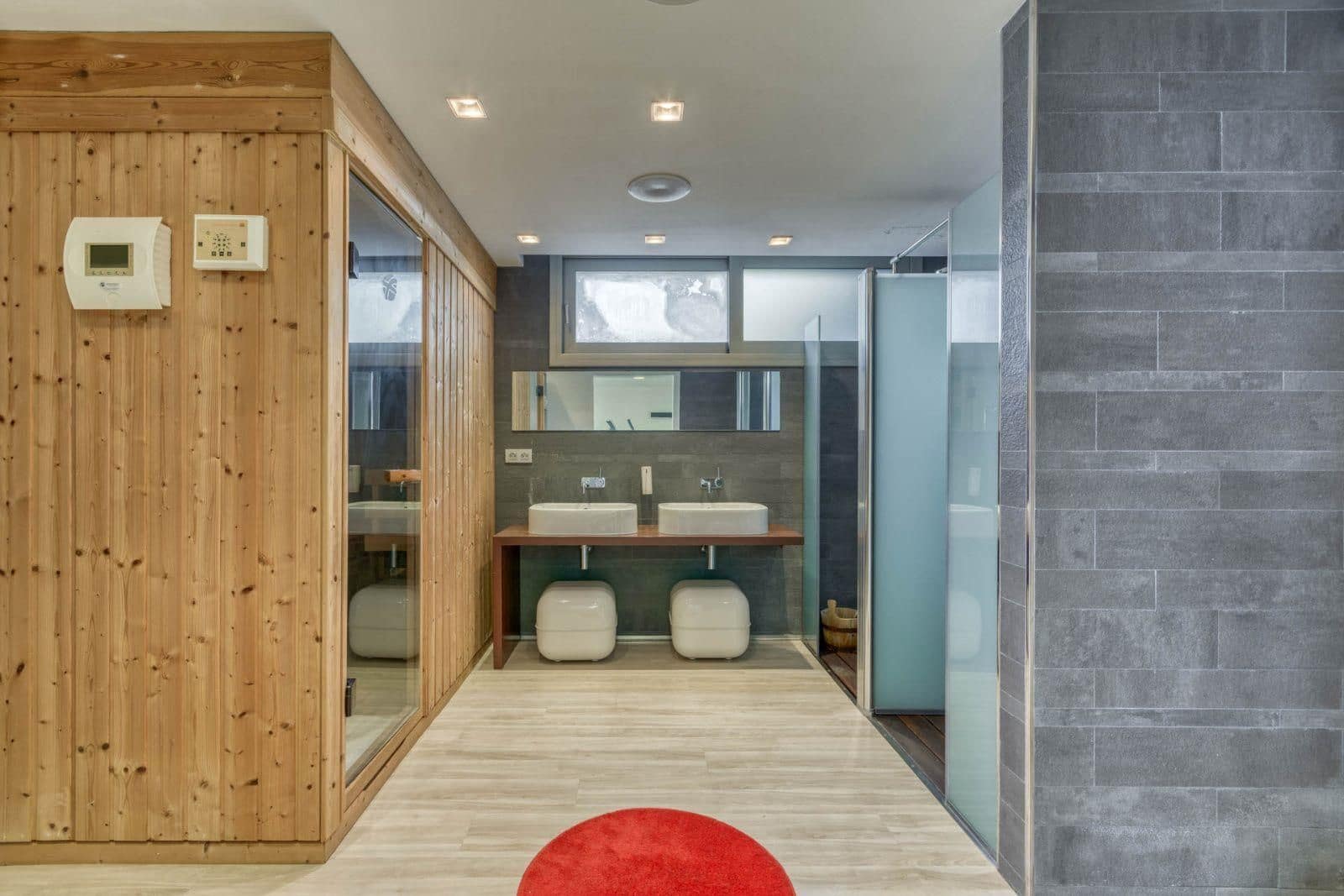 5 chambre Villa/Maison à vendre à La Jonquera avec piscine garage - 890 000 € (Ref: 9452425)