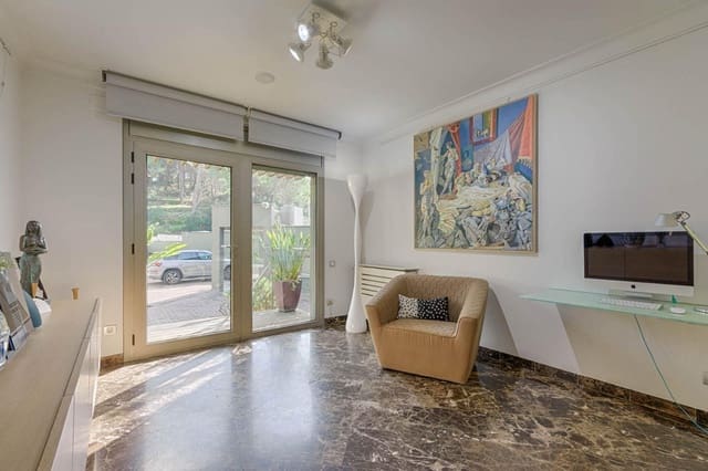 5 bedroom Villa for sale in La Jonquera with pool garage - € 890,000 (Ref: 9452425)