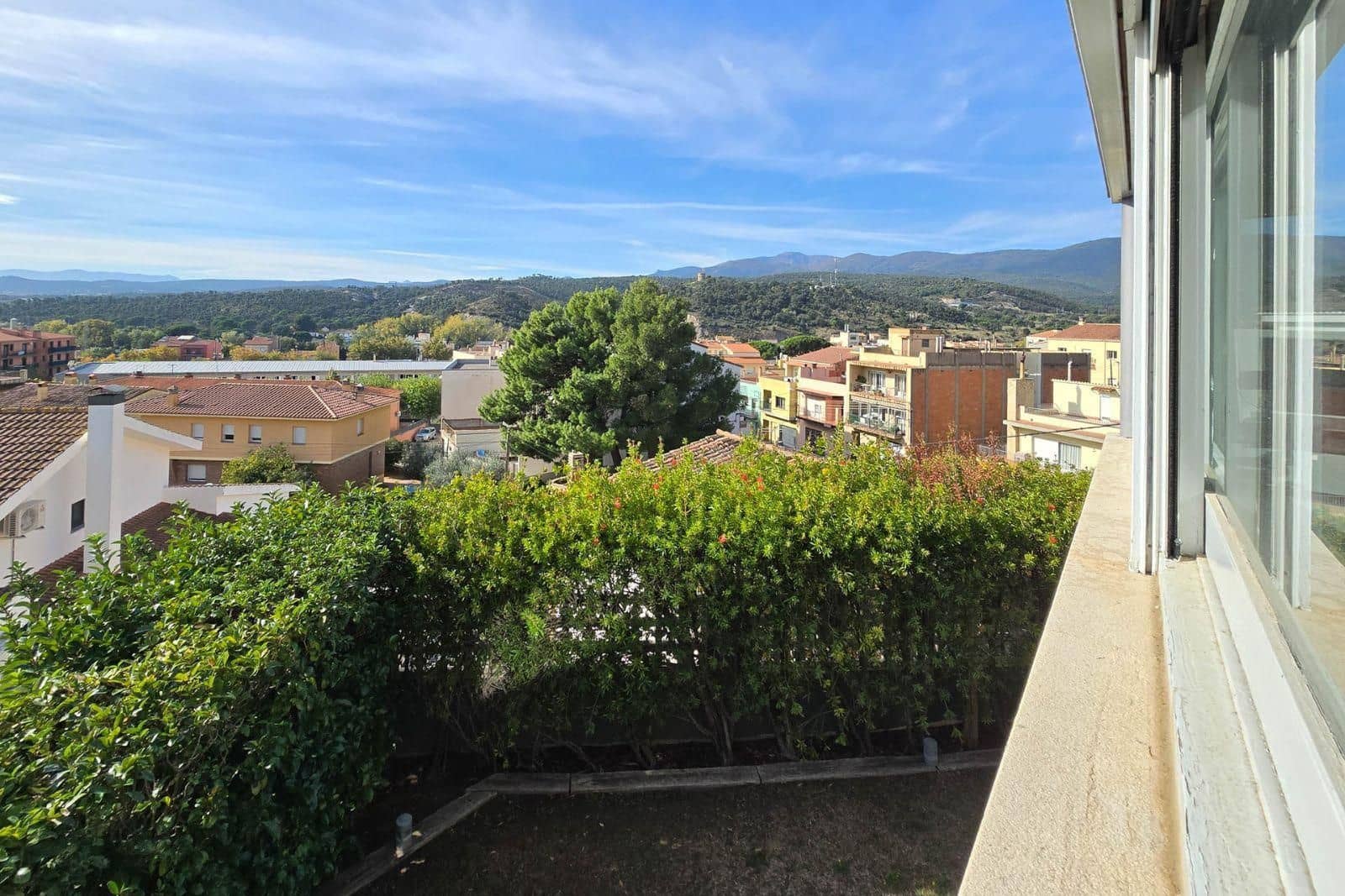 5 chambre Villa/Maison à vendre à La Jonquera avec piscine garage - 890 000 € (Ref: 9452425)