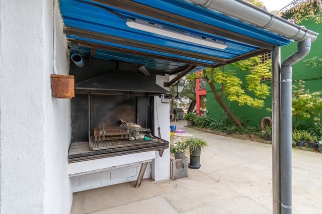 5 bedroom Villa for sale in Cervià de Ter - € 550,000 (Ref: 9453449)