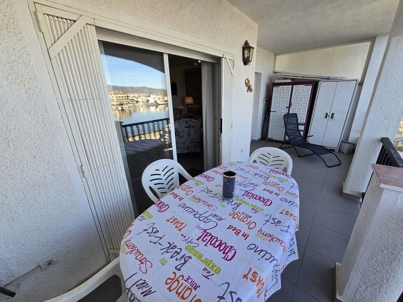 2 soveværelse Lejlighed til salg i Empuriabrava med swimmingpool garage - € 249.000 (Ref: 9458422)