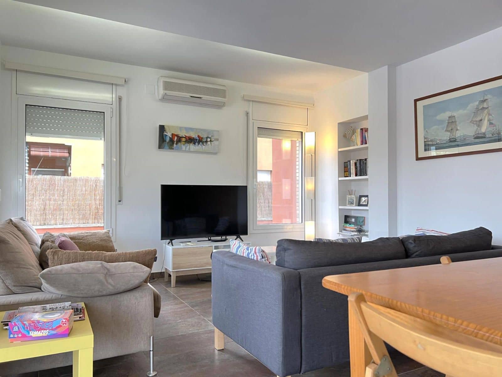 4 bedroom Villa for sale in Sant Pere Pescador with pool garage - € 495,000 (Ref: 9466098)