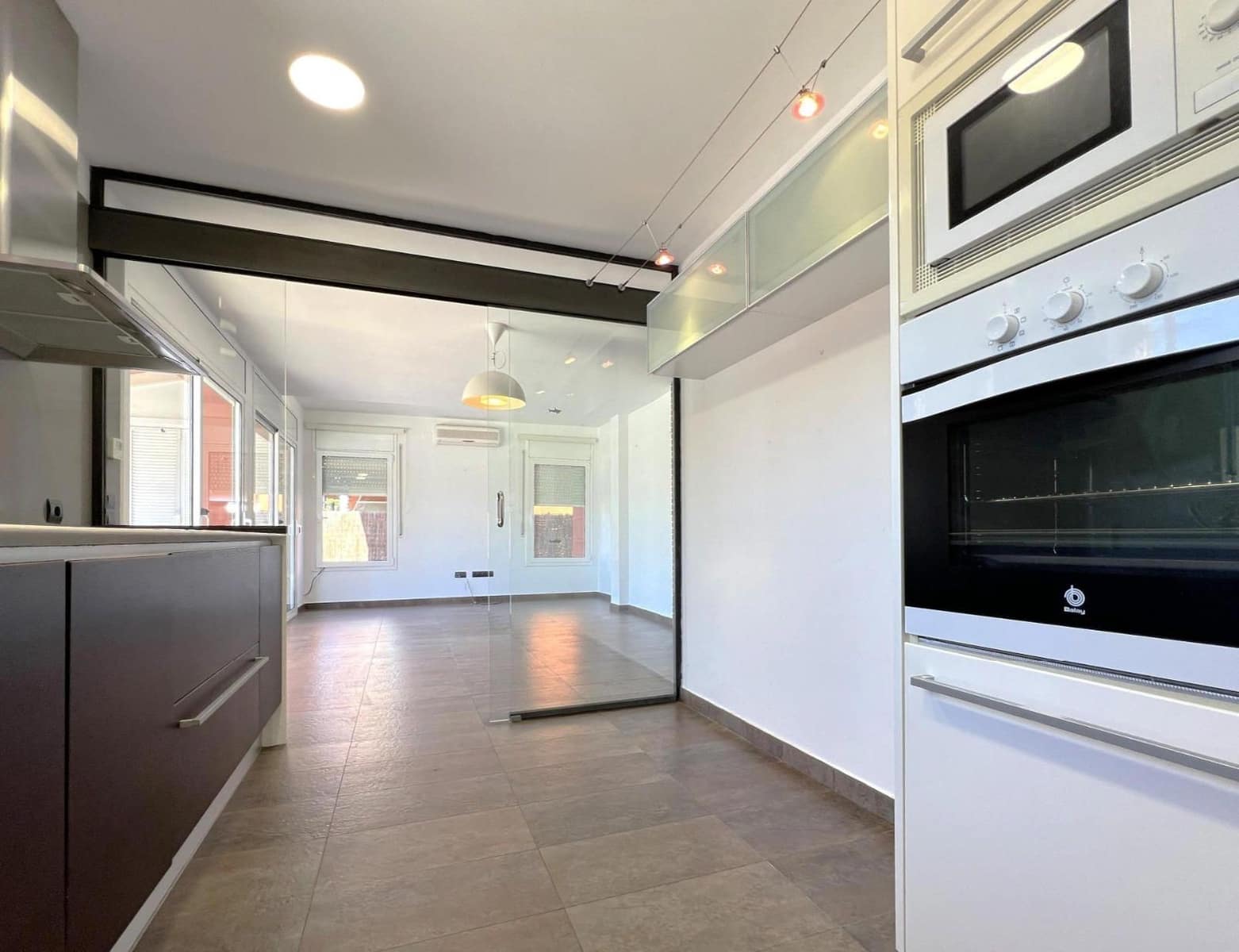 4 bedroom Villa for sale in Sant Pere Pescador with pool garage - € 495,000 (Ref: 9466098)