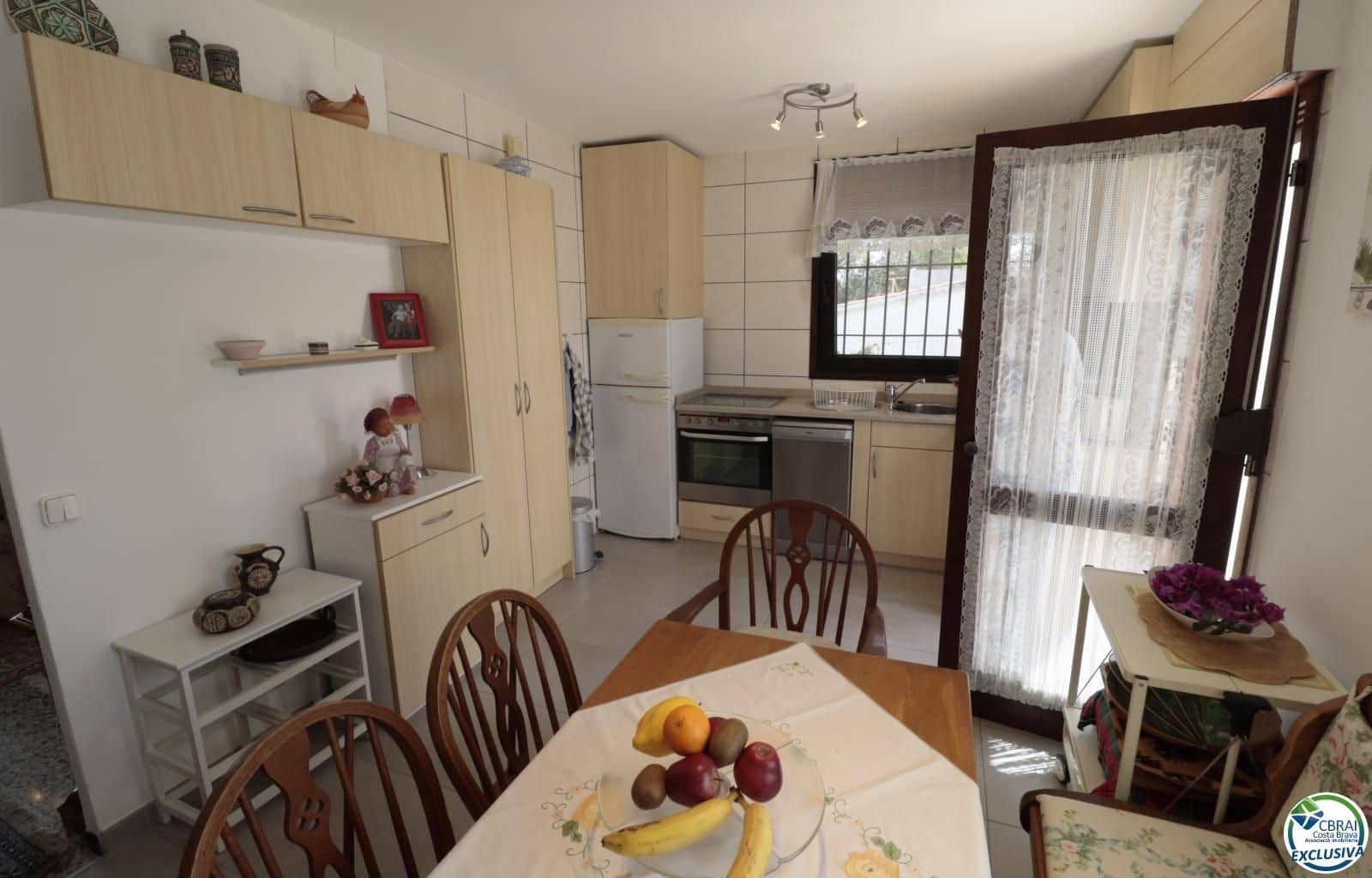 2 bedroom Villa for sale in Roses with garage - € 350,000 (Ref: 9497811)