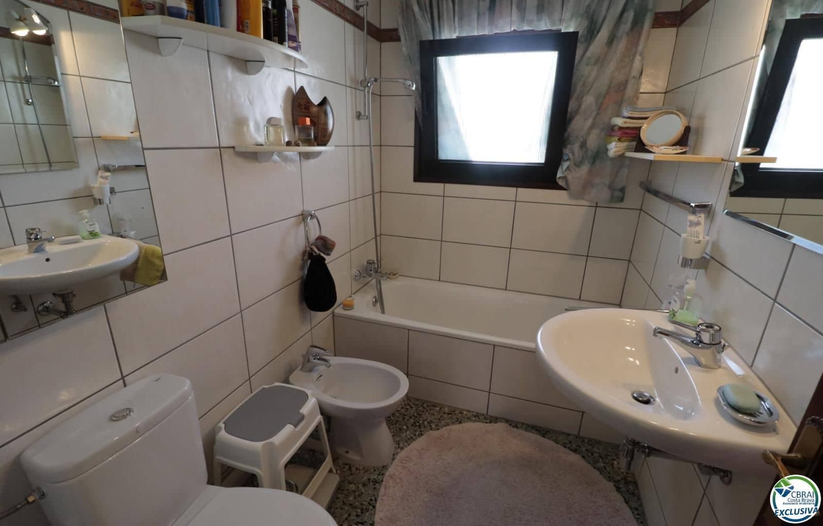 2 bedroom Villa for sale in Roses with garage - € 350,000 (Ref: 9497811)