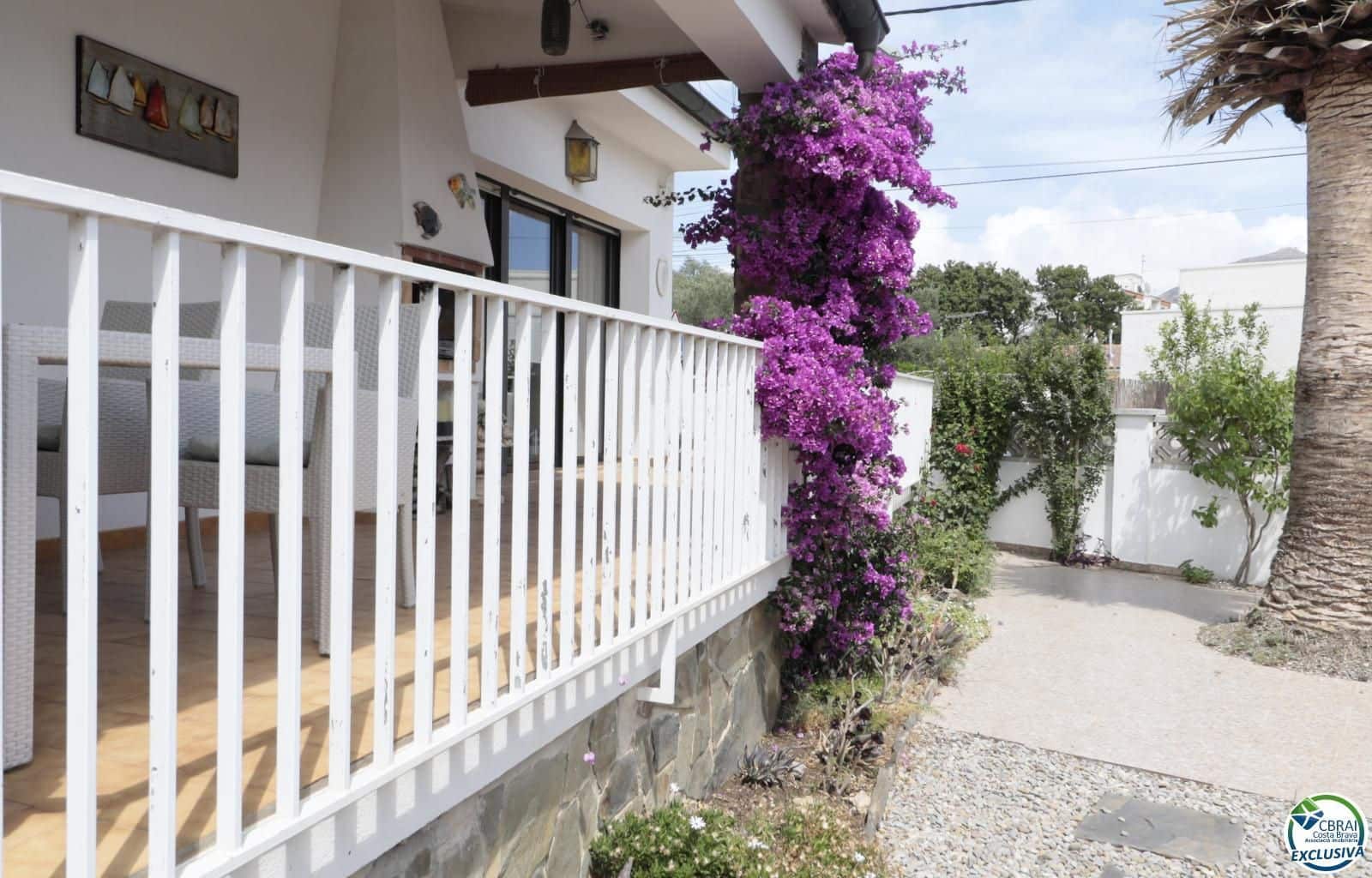 2 bedroom Villa for sale in Roses with garage - € 350,000 (Ref: 9497811)