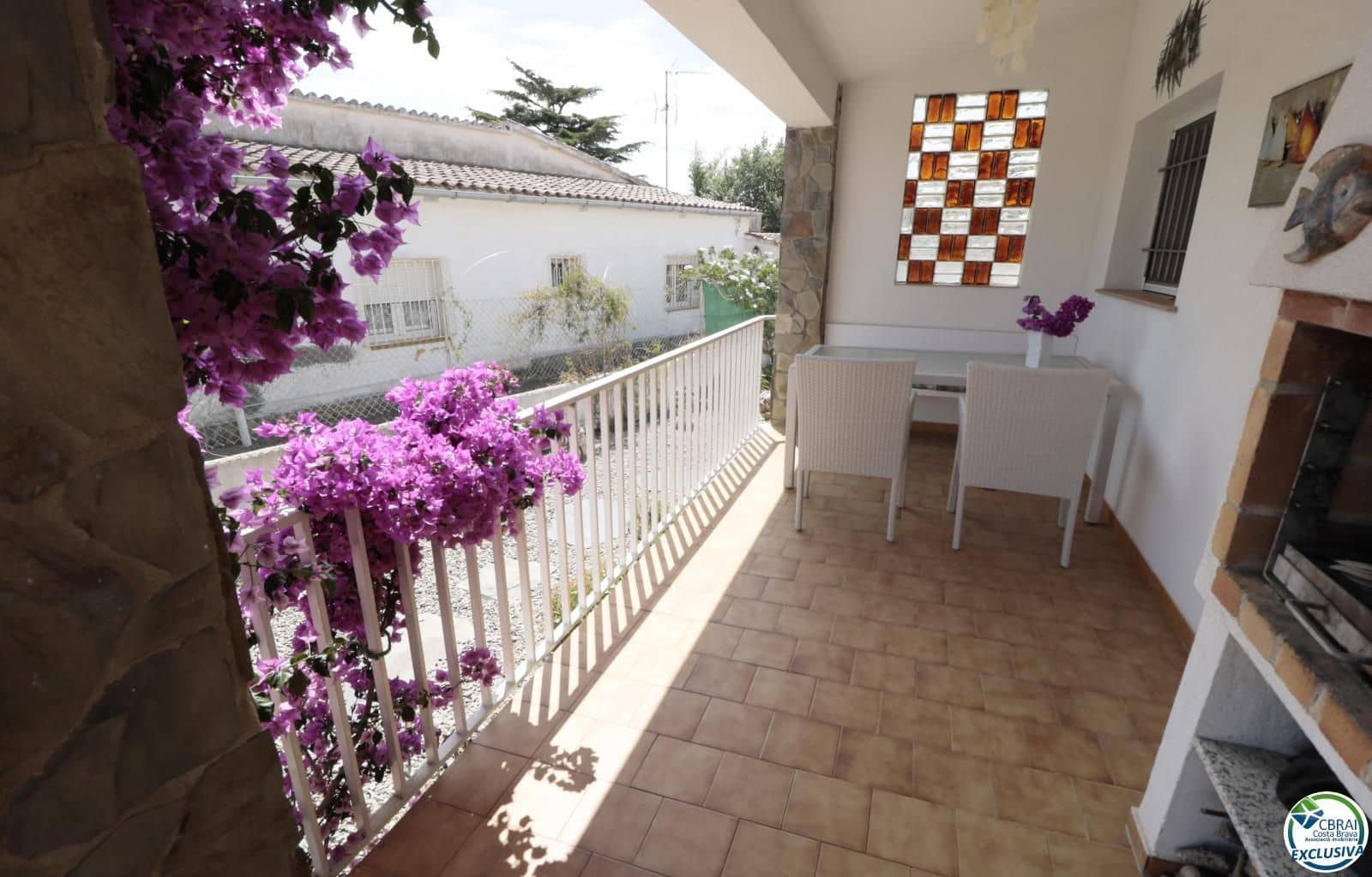 2 bedroom Villa for sale in Roses with garage - € 350,000 (Ref: 9497811)