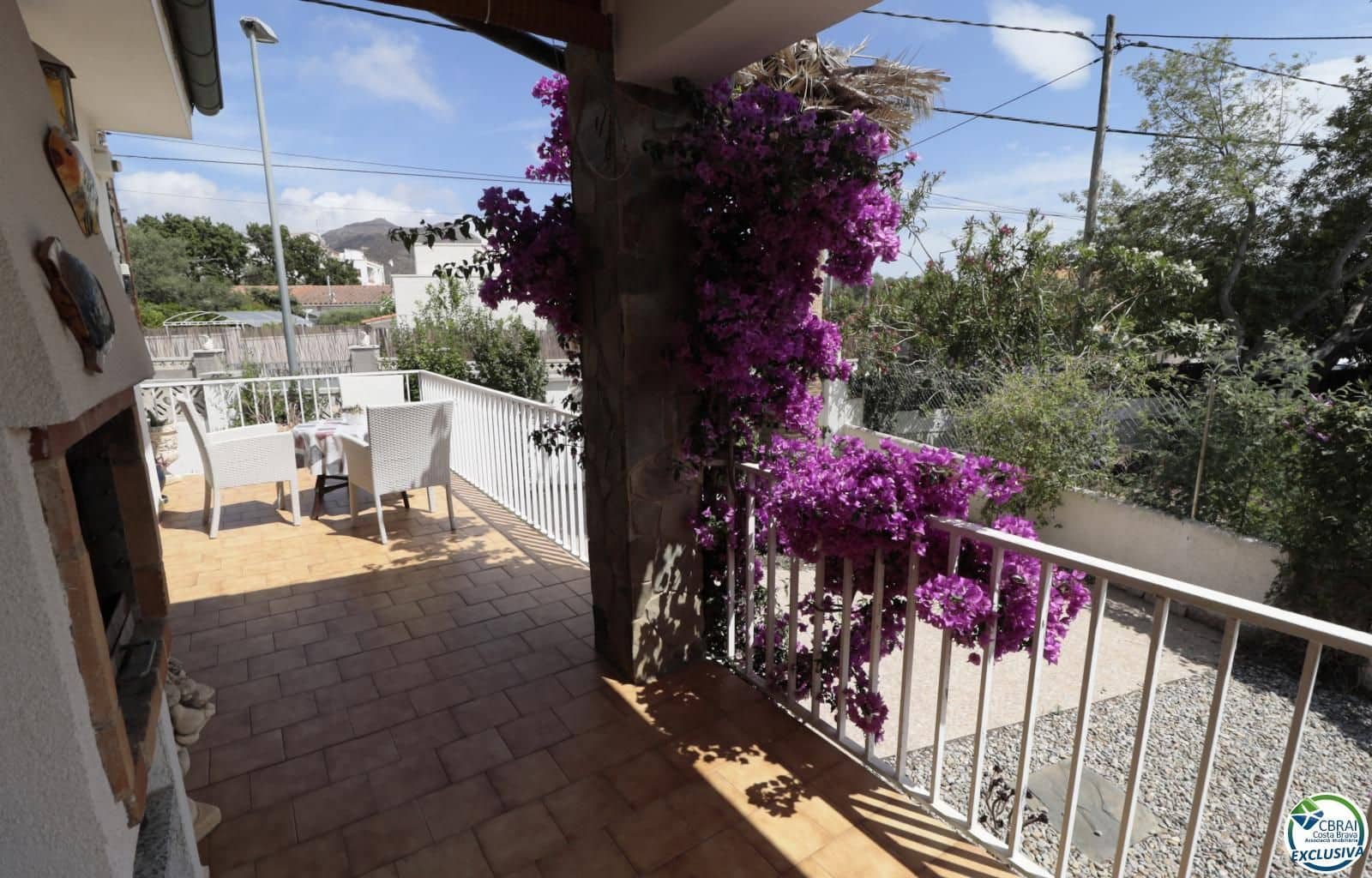 2 bedroom Villa for sale in Roses with garage - € 350,000 (Ref: 9497811)