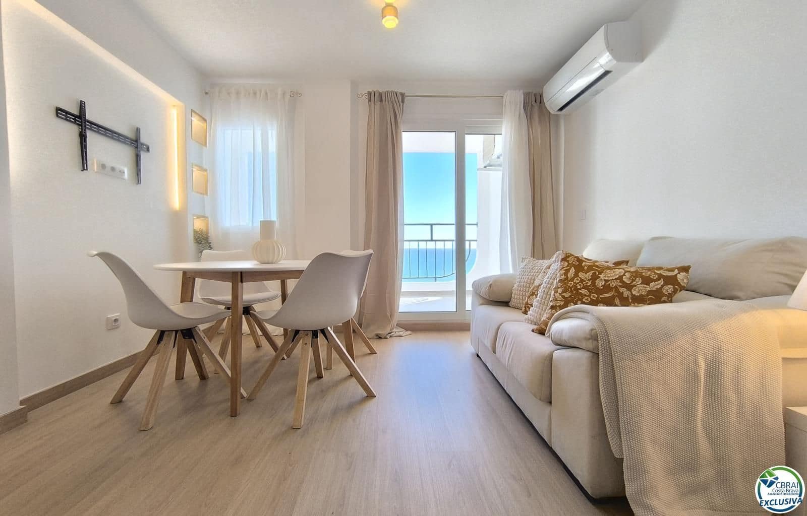 2 bedroom Flat for sale in Empuriabrava - € 175,000 (Ref: 9516301)