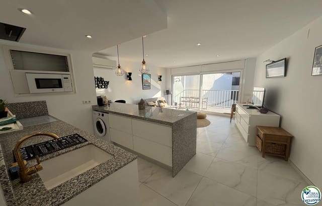 1 soveværelse Lejlighed til salg i Roses - € 215.000 (Ref: 9519141)