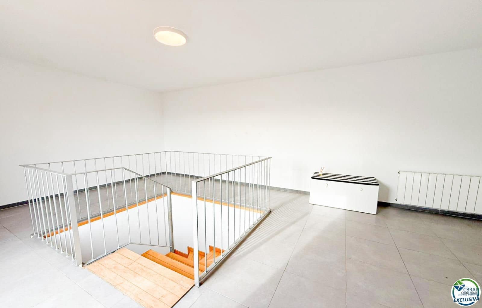 3 bedroom Flat for sale in Figueres with pool garage - € 275,000 (Ref: 9534075)