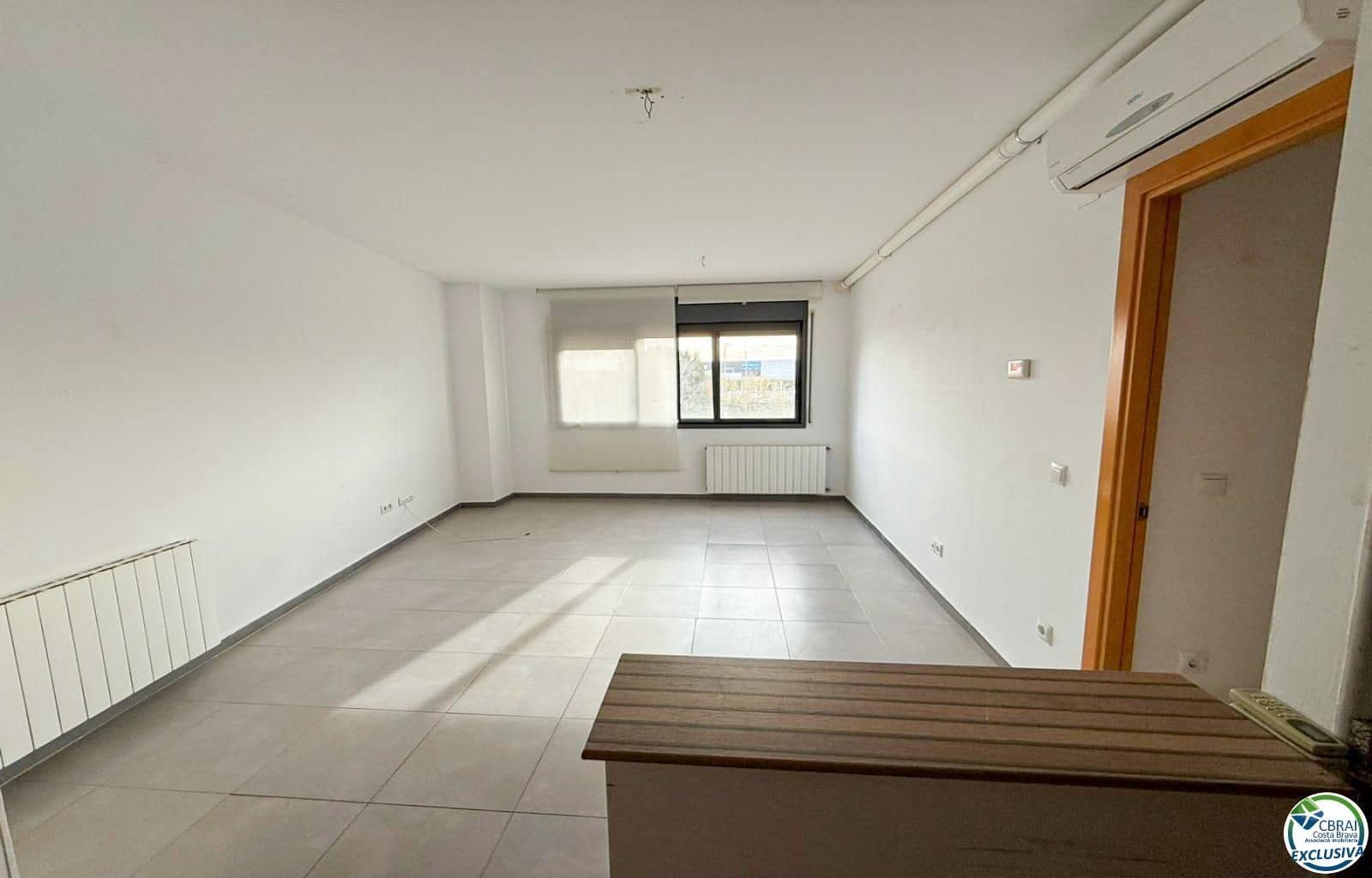 3 bedroom Flat for sale in Figueres with pool garage - € 275,000 (Ref: 9534075)