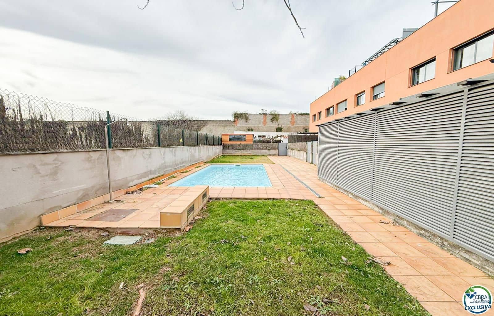 3 bedroom Flat for sale in Figueres with pool garage - € 275,000 (Ref: 9534075)