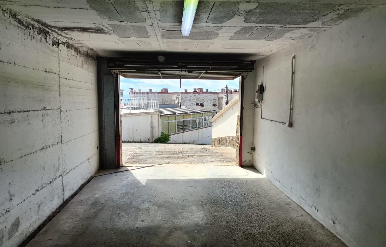 Garage for sale in Roses - € 48,000 (Ref: 9534077)