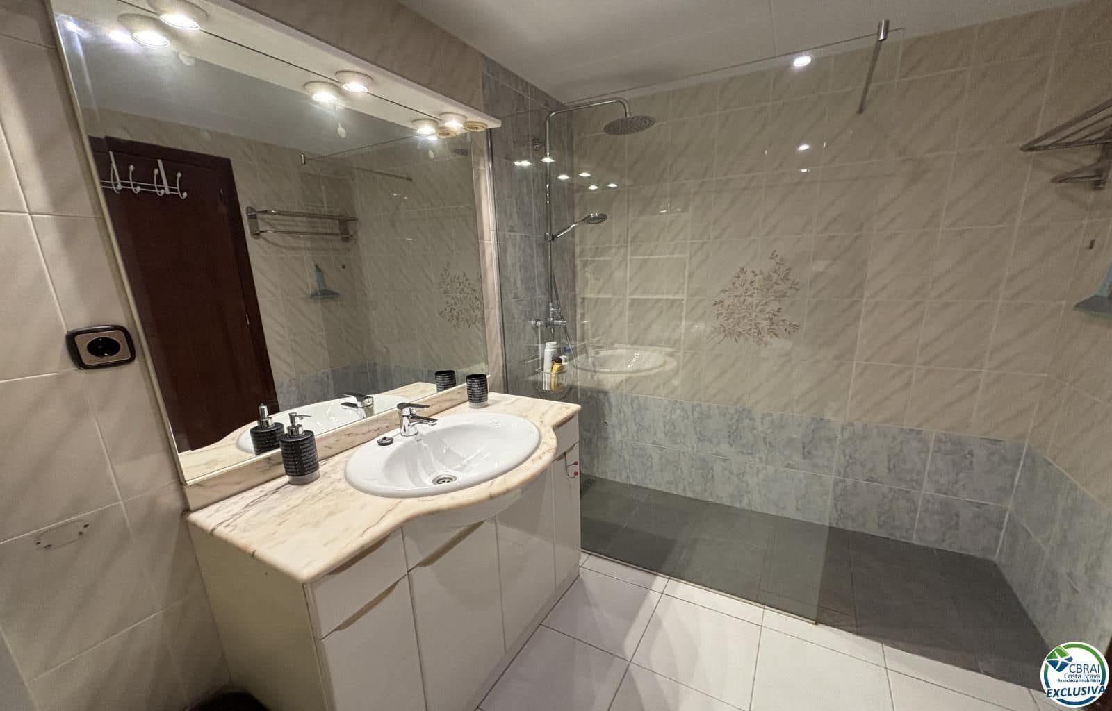 3 Zimmer Wohnung zu verkaufen in Roses - 285.000 € (Ref: 9534859)