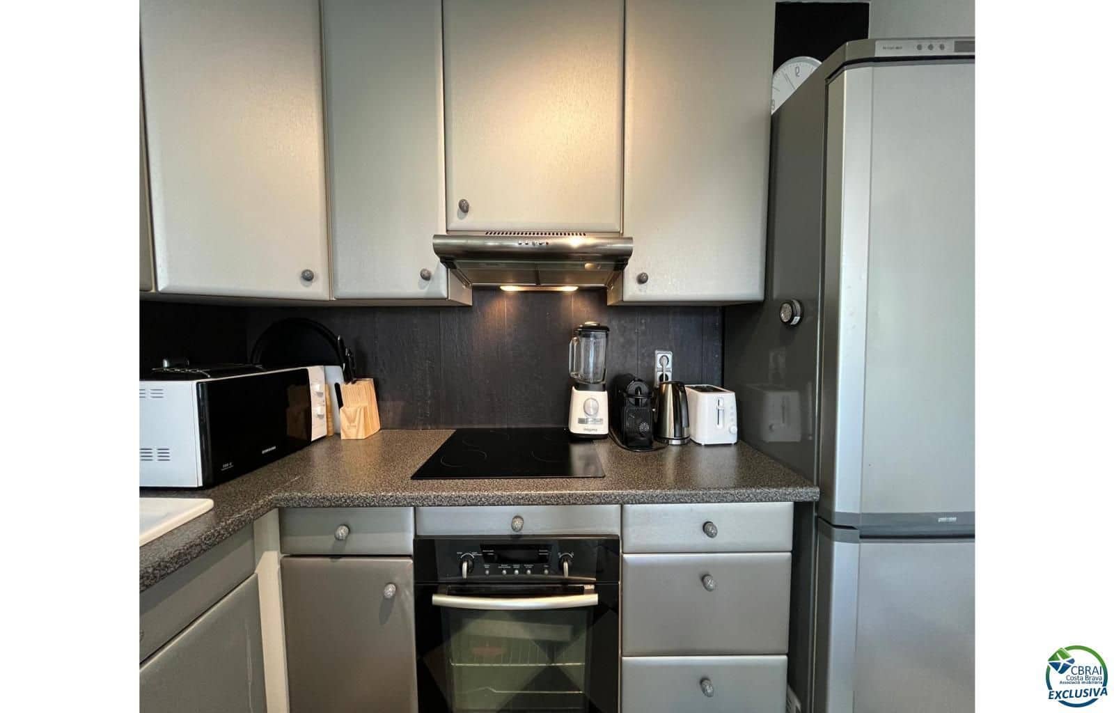 3 soveværelse Byhus til salg i Empuriabrava med swimmingpool garage - € 595.000 (Ref: 9536305)