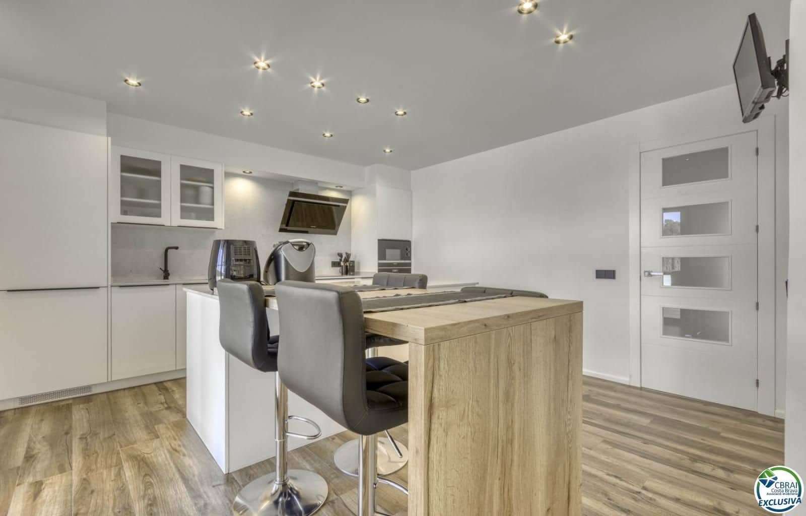 4 bedroom Villa for sale in Cistella with pool garage - € 730,000 (Ref: 9548630)