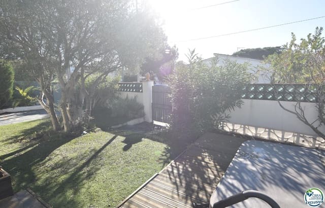 3 slaapkamer Villa te koop in Roses - € 395.000 (Ref: 9569542)