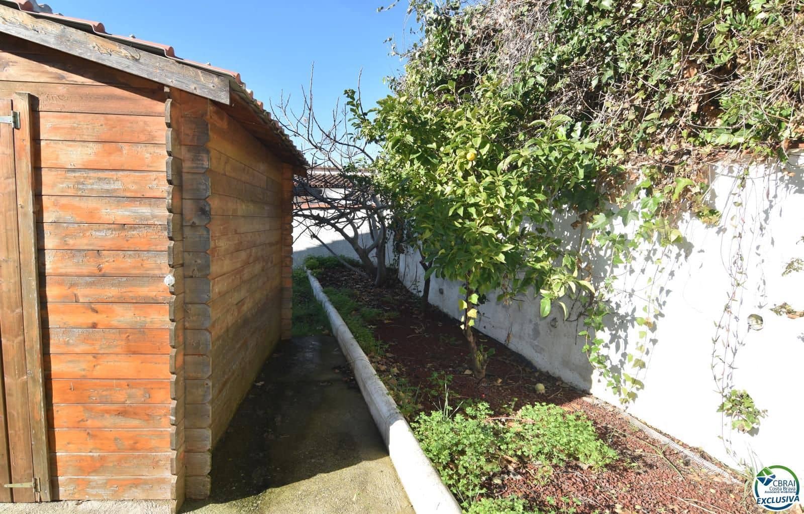 3 slaapkamer Villa te koop in Roses - € 395.000 (Ref: 9569542)