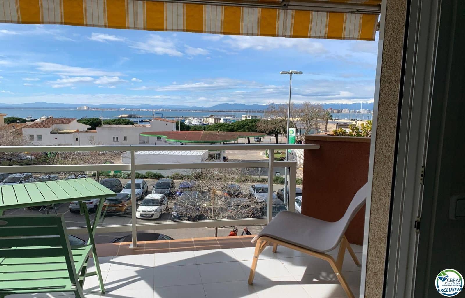 2 bedroom Flat for sale in Roses - € 265,000 (Ref: 9591666)