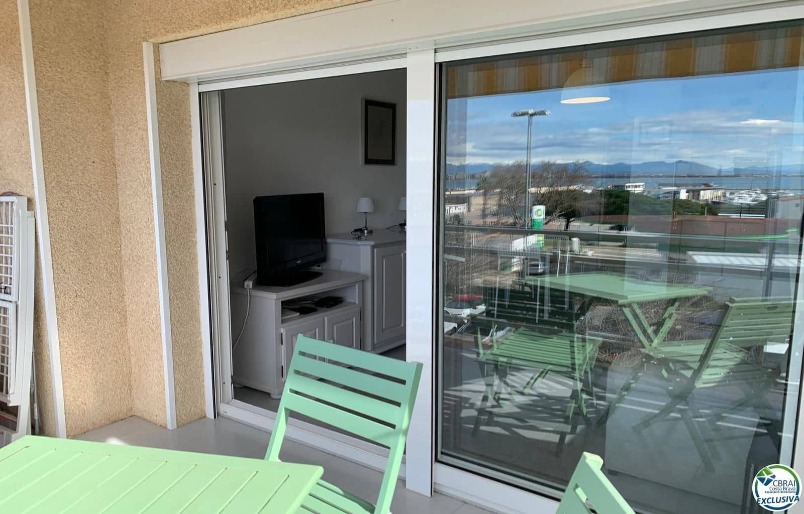 2 bedroom Flat for sale in Roses - € 265,000 (Ref: 9591666)