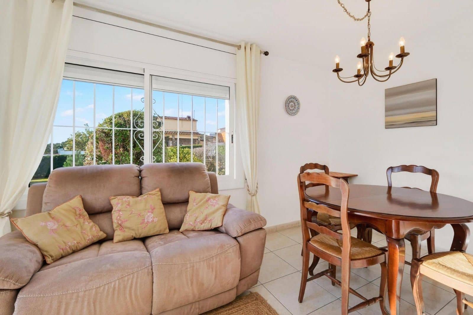 Piso de 2 habitaciones en Roses en venta con garaje - 175.000 € (Ref: 9605534)