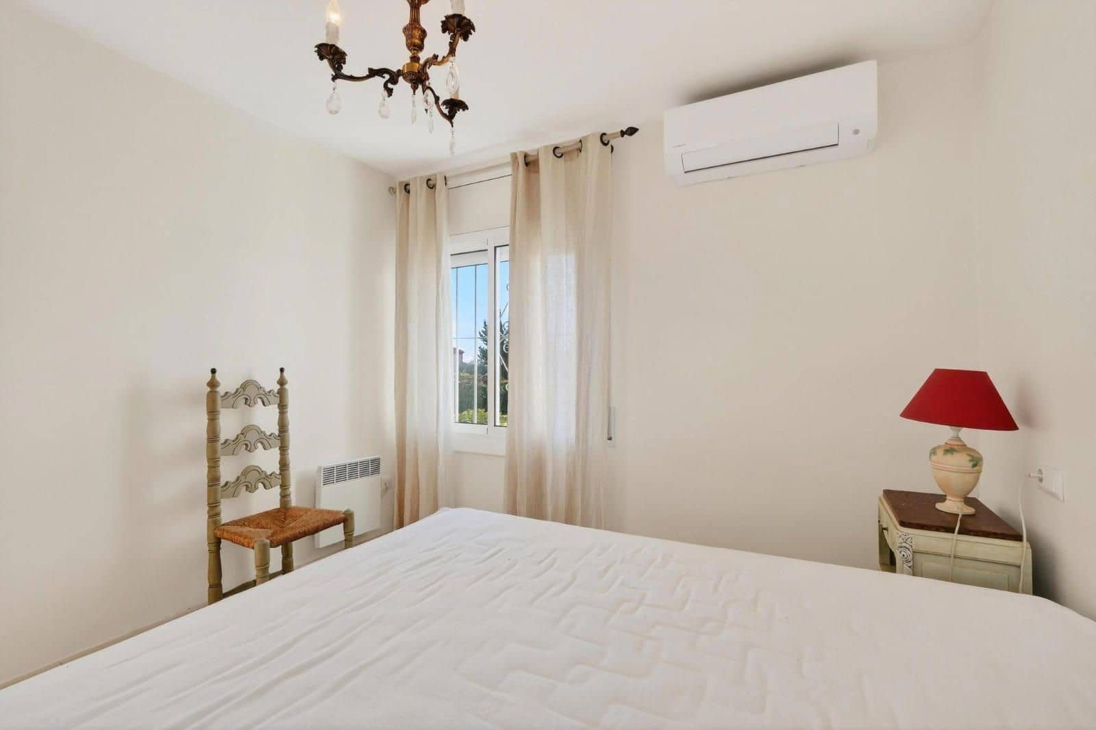 Piso de 2 habitaciones en Roses en venta con garaje - 175.000 € (Ref: 9605534)