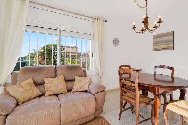 2 soveværelse Lejlighed til salg i Roses med garage - € 175.000 (Ref: 9605534)