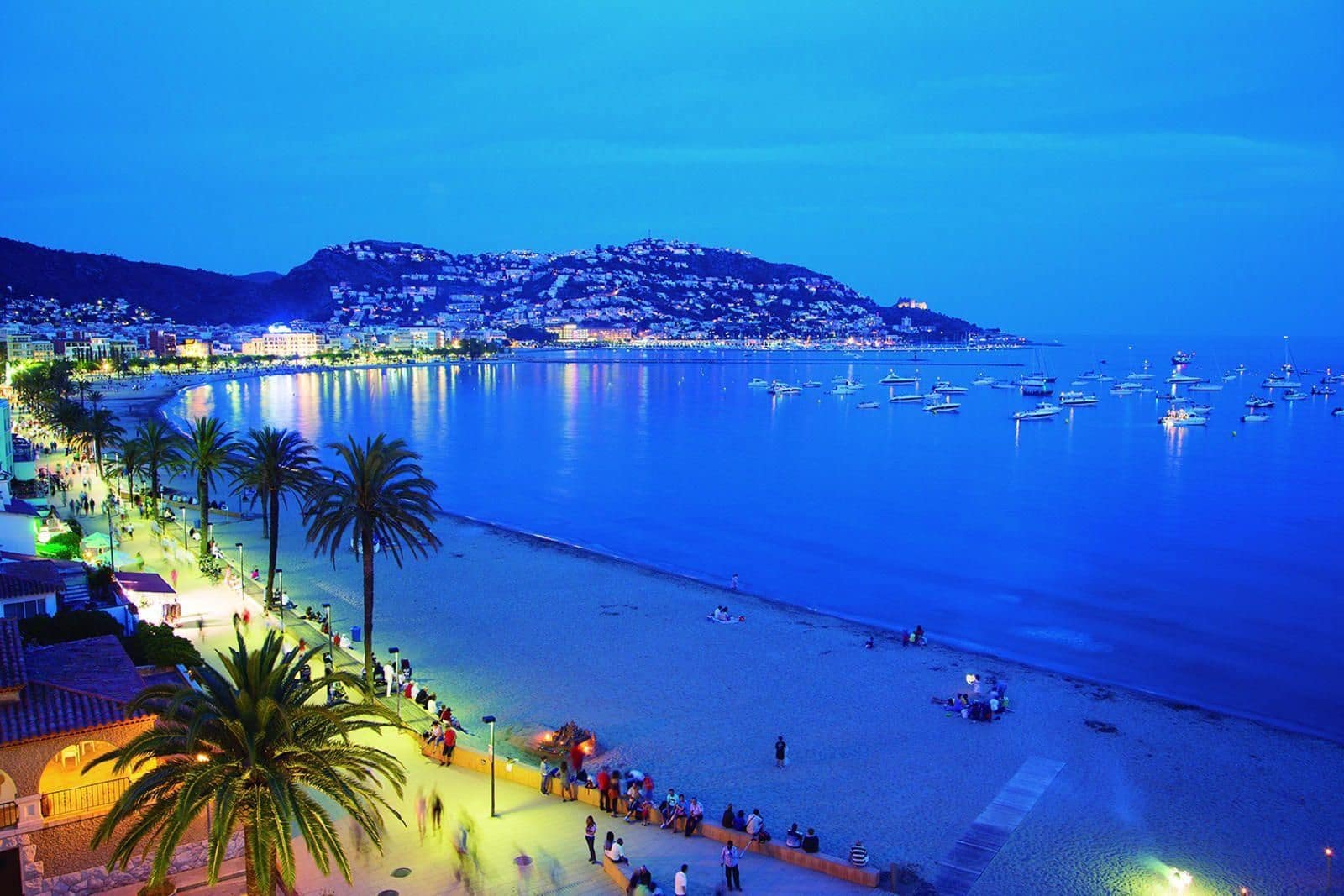 Piso de 2 habitaciones en Roses en venta con garaje - 175.000 € (Ref: 9605534)