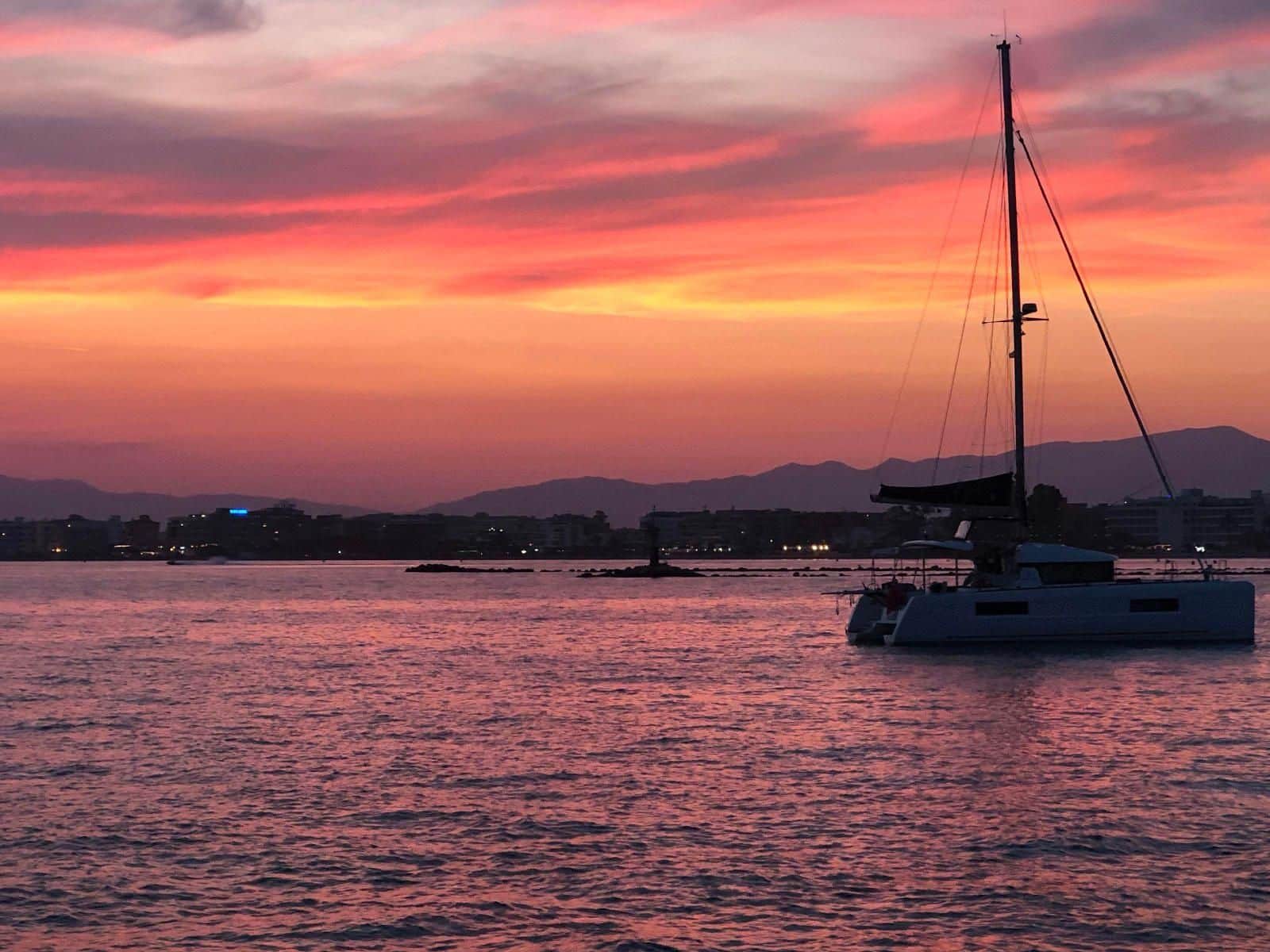 2 soveværelse Lejlighed til salg i Roses med garage - € 285.000 (Ref: 9610027)