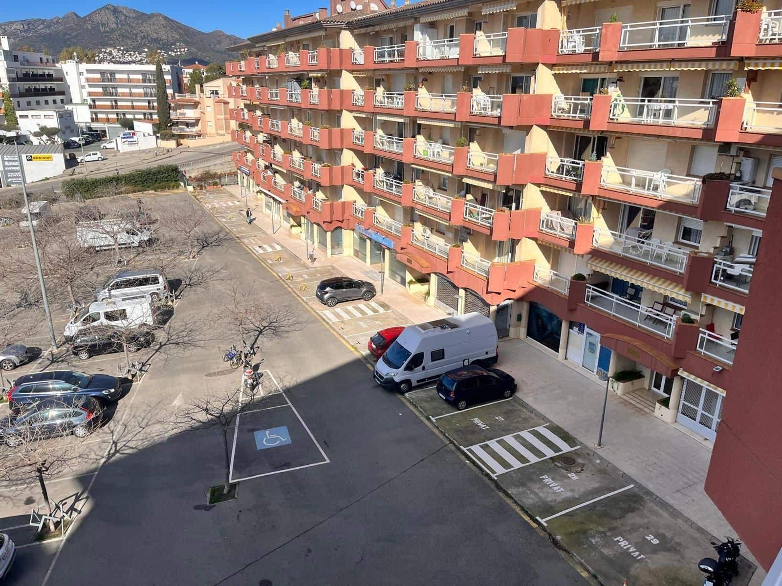 2 soveværelse Lejlighed til salg i Roses med garage - € 285.000 (Ref: 9610027)