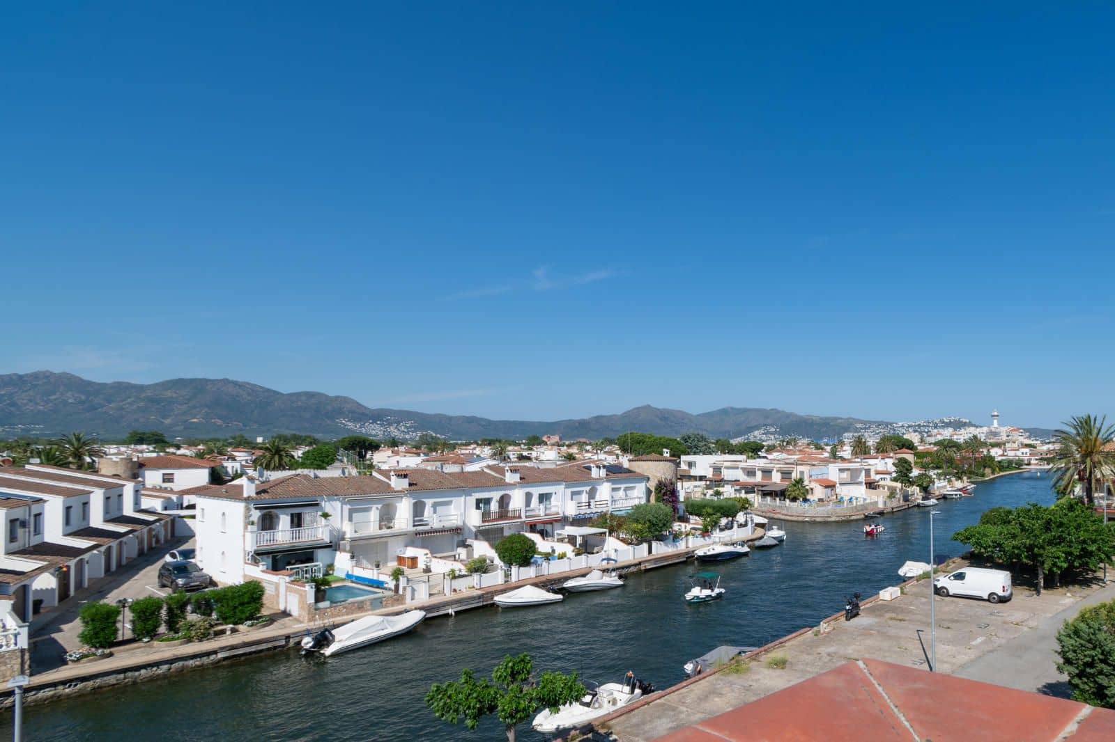 Apartamento para venda em Empuriabrava - 134 000 € (Ref: 9645869)